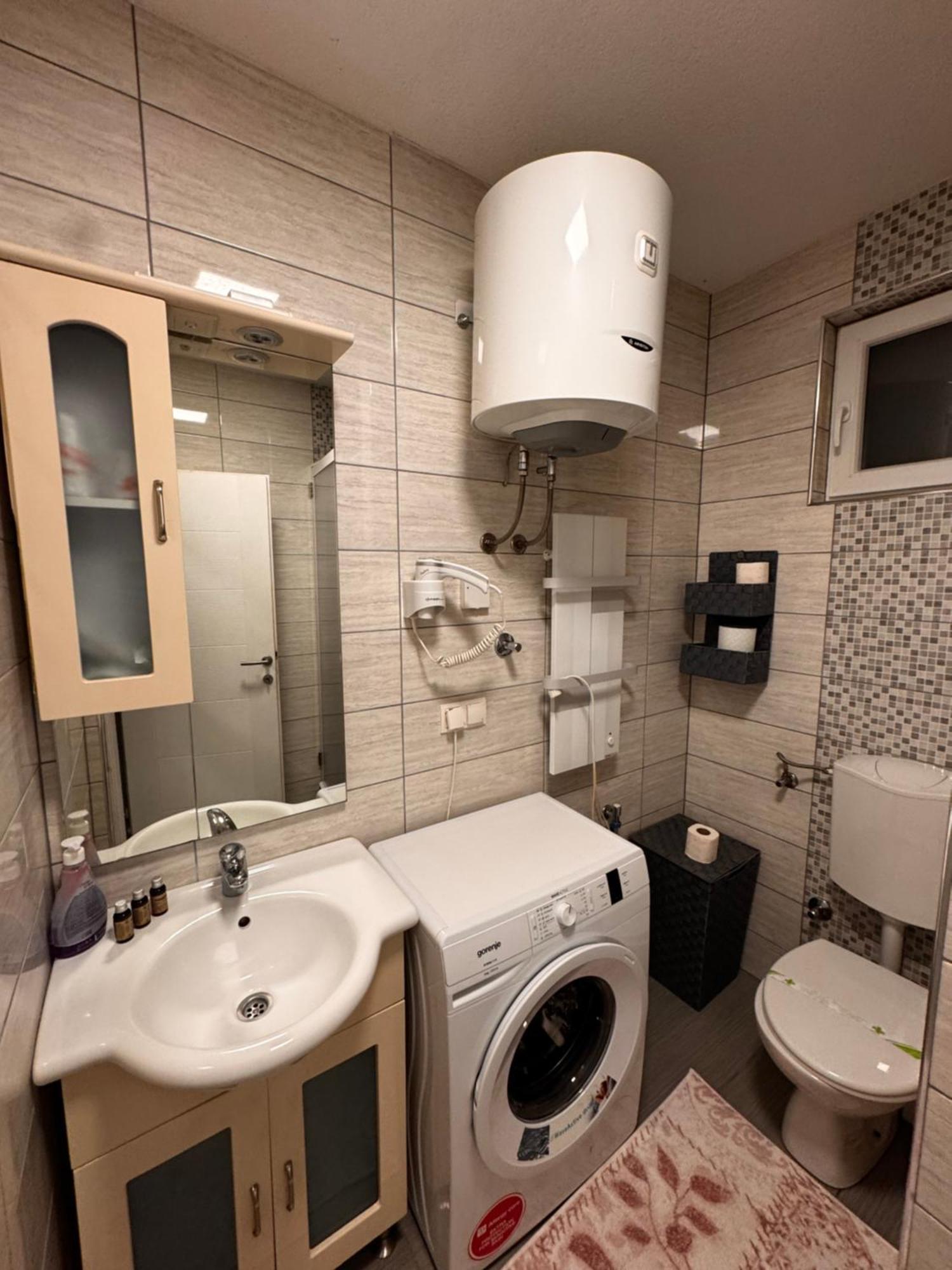 Deluxe Apartment *